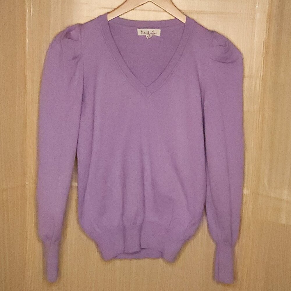 Vine & Love Light Purple V Neck Shoulder Detail Sweater Small